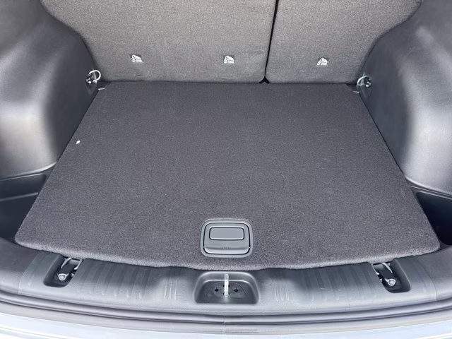 2026 Silver Zynith Metallic Clearcoat Jeep Compass Latitude Altitude 4X4 SUV