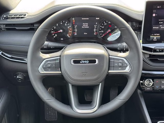 2026 Silver Zynith Metallic Clearcoat Jeep Compass Latitude Altitude 4X4 SUV