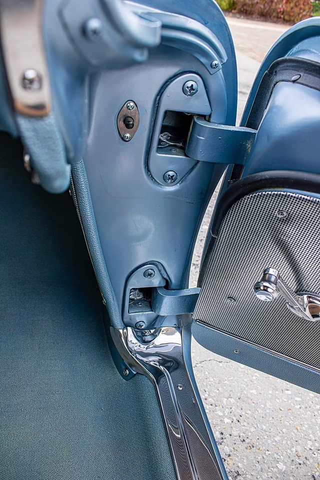 1958 Silver Blue Chevrolet Corvette Convertible   Duntov Mark of Excellence Recipient RWD Convertible