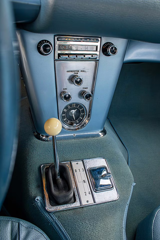 1958 Silver Blue Chevrolet Corvette Convertible   Duntov Mark of Excellence Recipient RWD Convertible