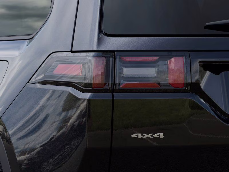 2026 Diamond Black Crystal Pearlcoat Jeep Cherokee Limited 4X4 SUV