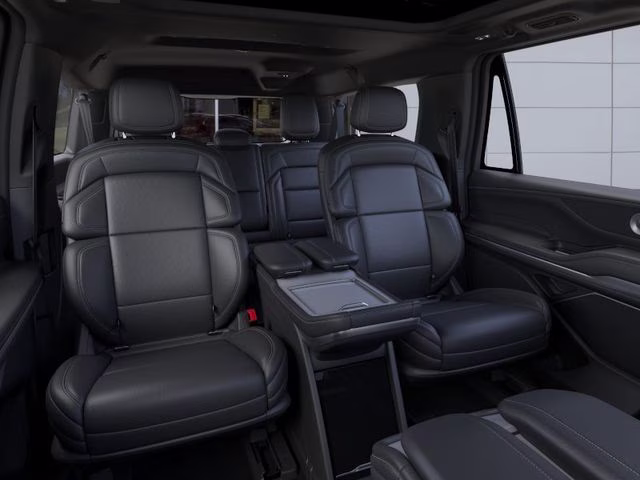 2026 Infinite Black Metallic Clearcoat Lincoln Navigator L Reserve 4X4 SUV