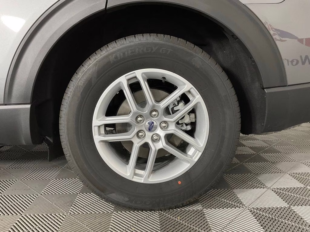 2026 Gray Metallic Ford Explorer Active RWD SUV