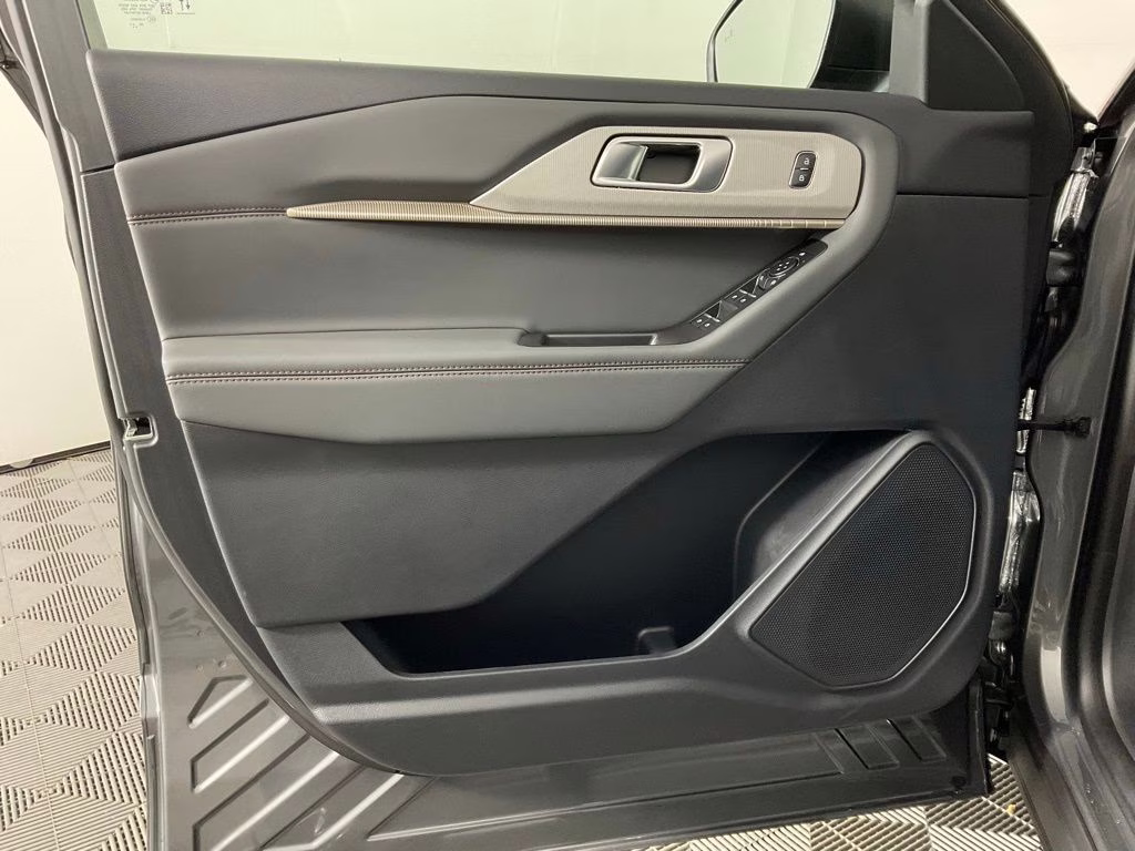 2026 Gray Metallic Ford Explorer Active RWD SUV