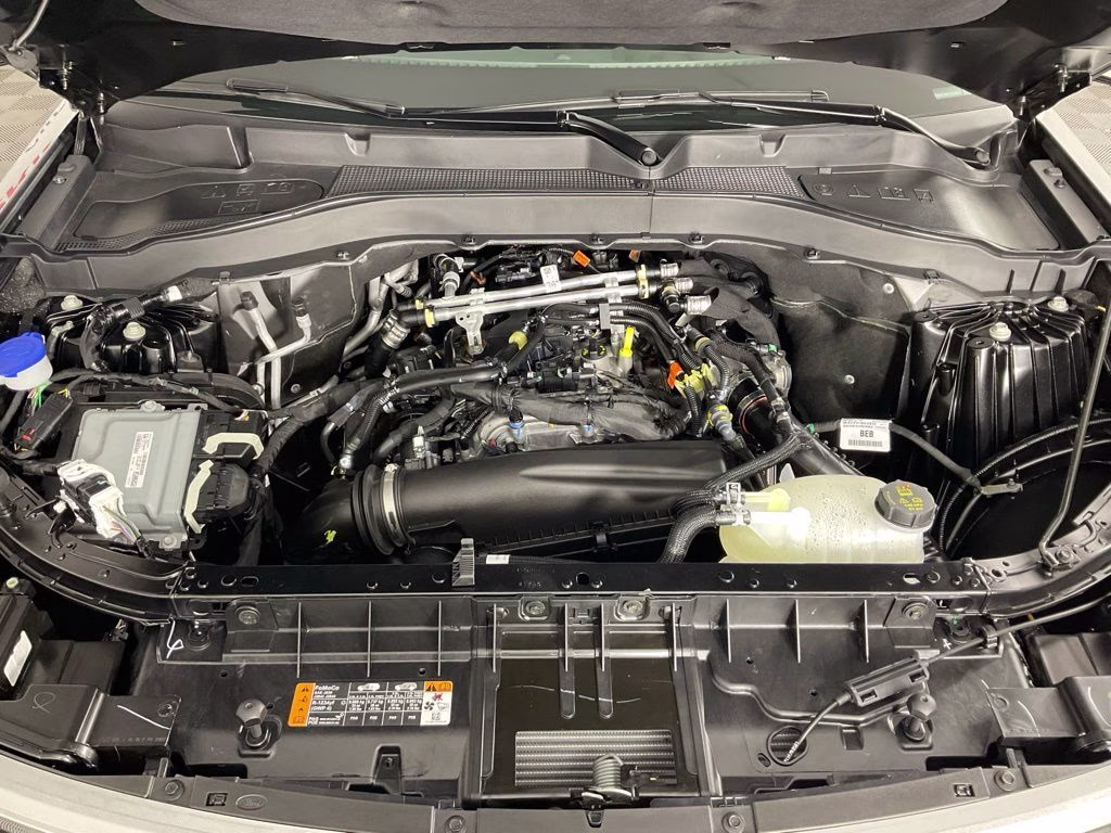 2026 Gray Metallic Ford Explorer Active RWD SUV