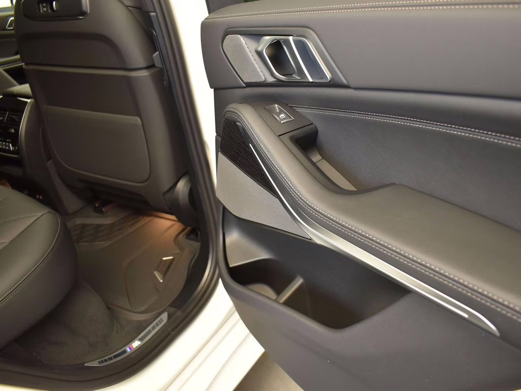 2026 Alpine White BMW X5 sDrive40i RWD SUV