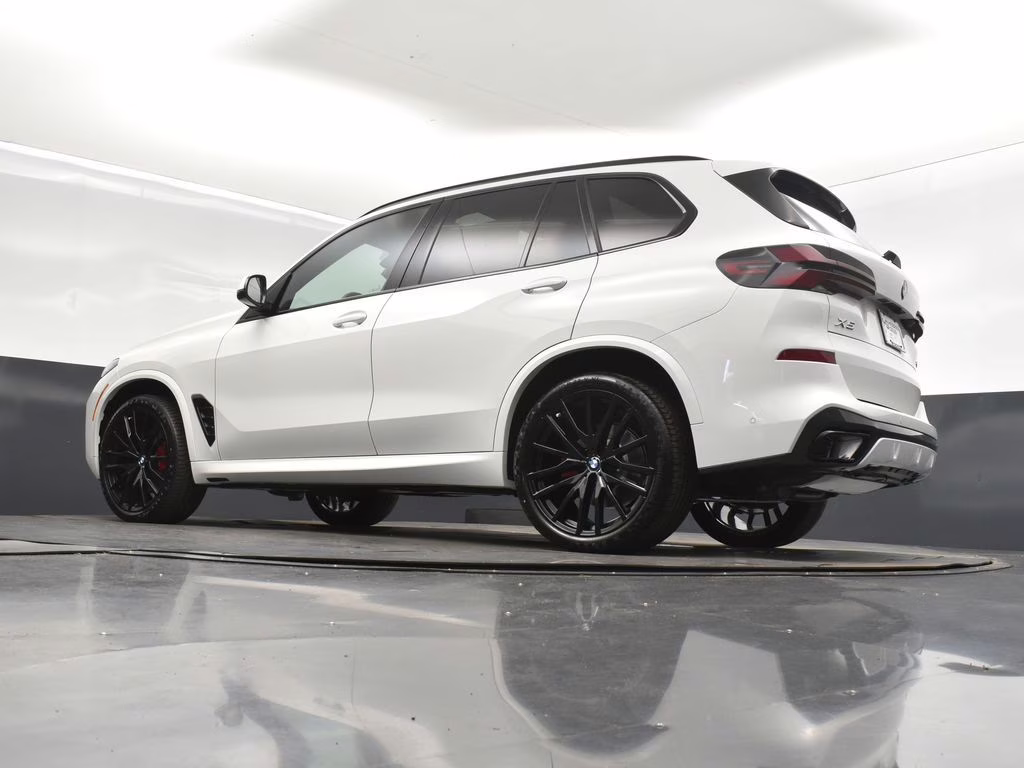 2026 Alpine White BMW X5 sDrive40i RWD SUV