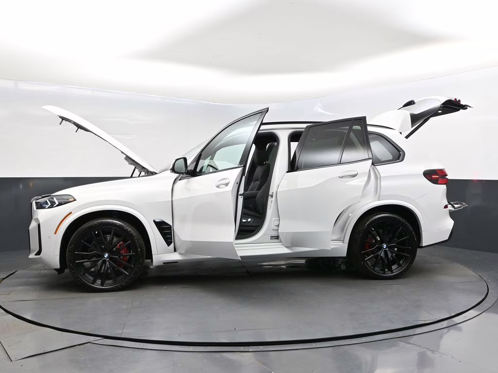 2026 Alpine White BMW X5 sDrive40i RWD SUV