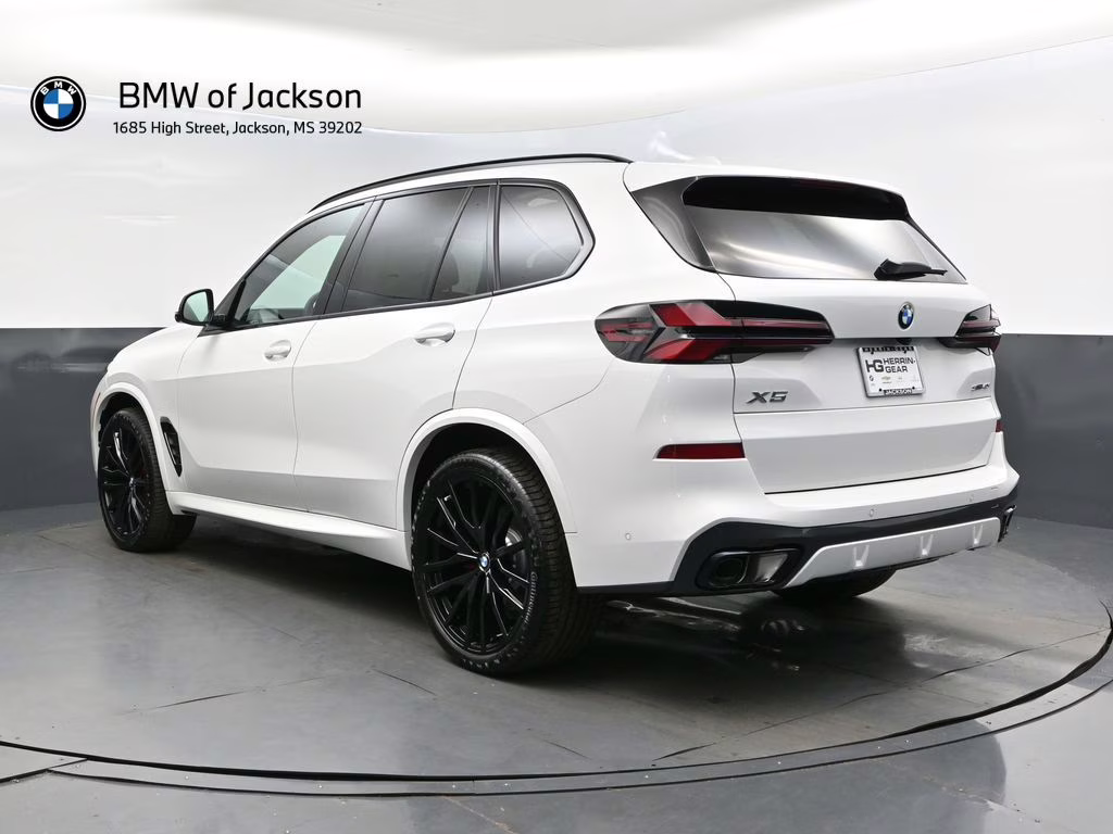 2026 Alpine White BMW X5 sDrive40i RWD SUV