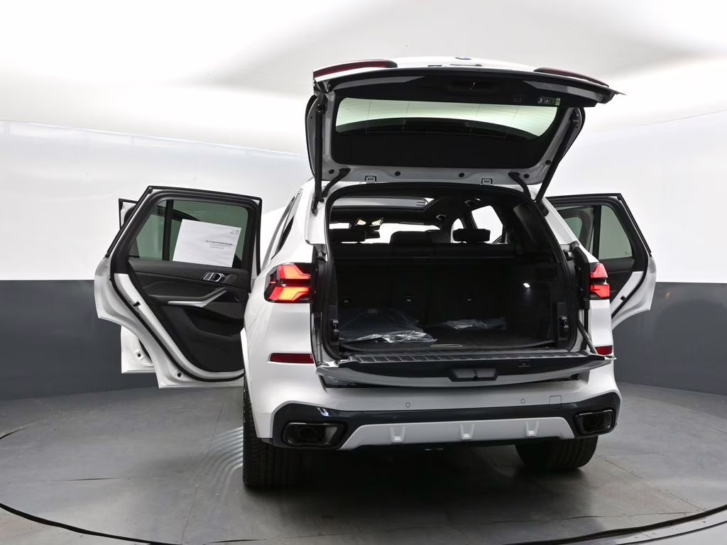 2026 Alpine White BMW X5 sDrive40i RWD SUV