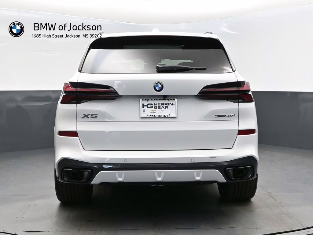 2026 Alpine White BMW X5 sDrive40i RWD SUV