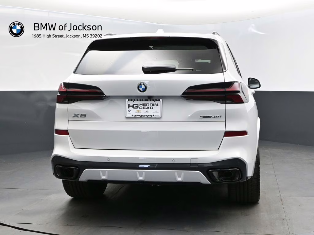 2026 Alpine White BMW X5 sDrive40i RWD SUV