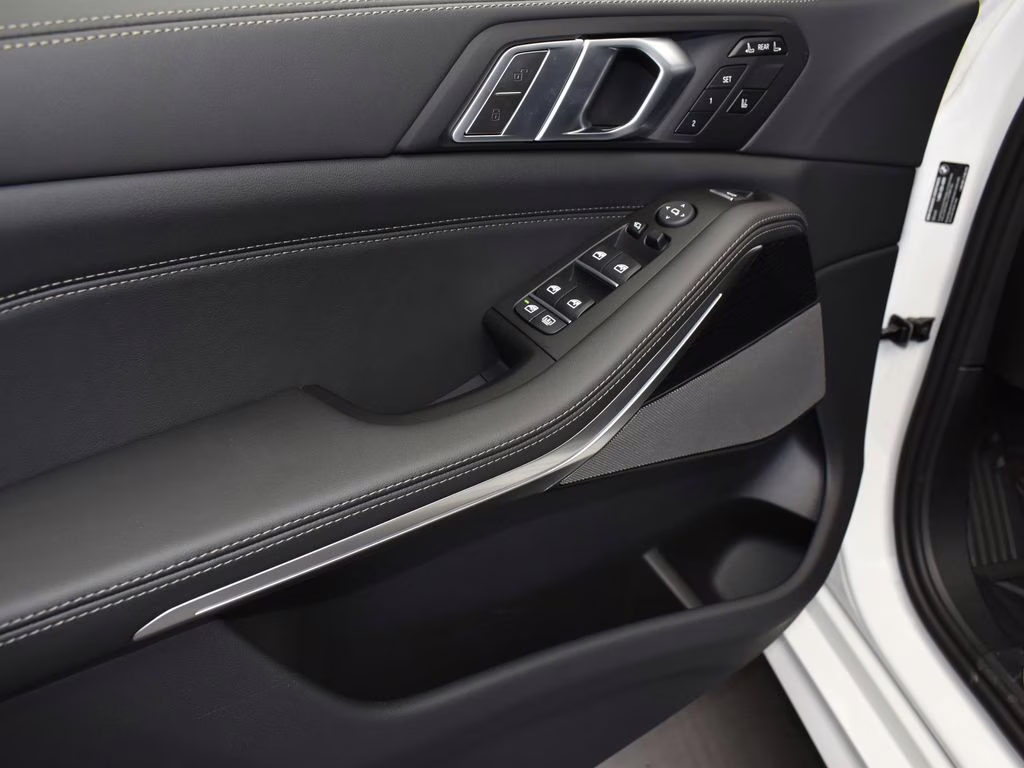 2026 Alpine White BMW X7 xDrive40i AWD SUV