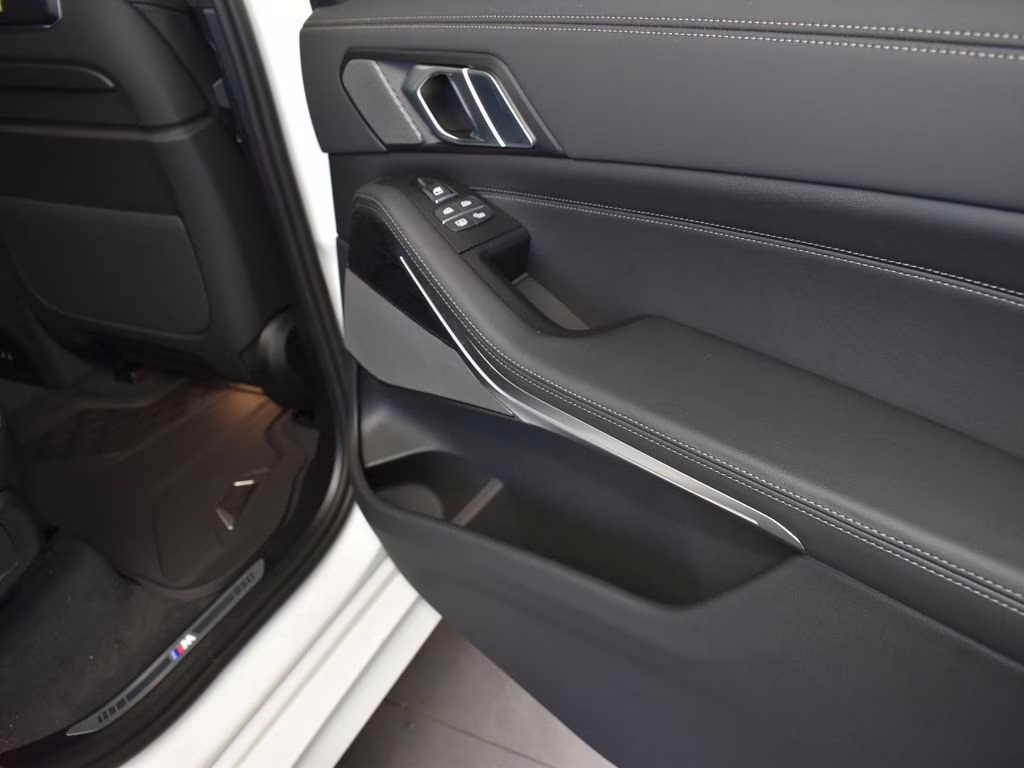 2026 Alpine White BMW X7 xDrive40i AWD SUV