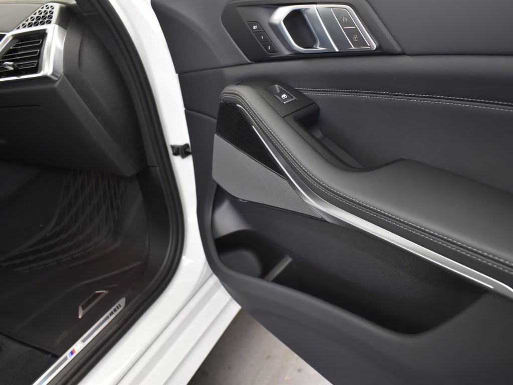 2026 Alpine White BMW X7 xDrive40i AWD SUV