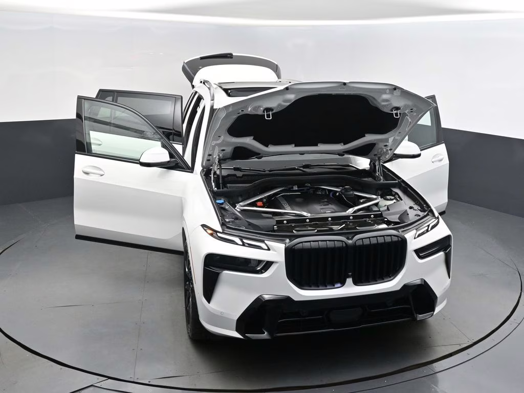 2026 Alpine White BMW X7 xDrive40i AWD SUV