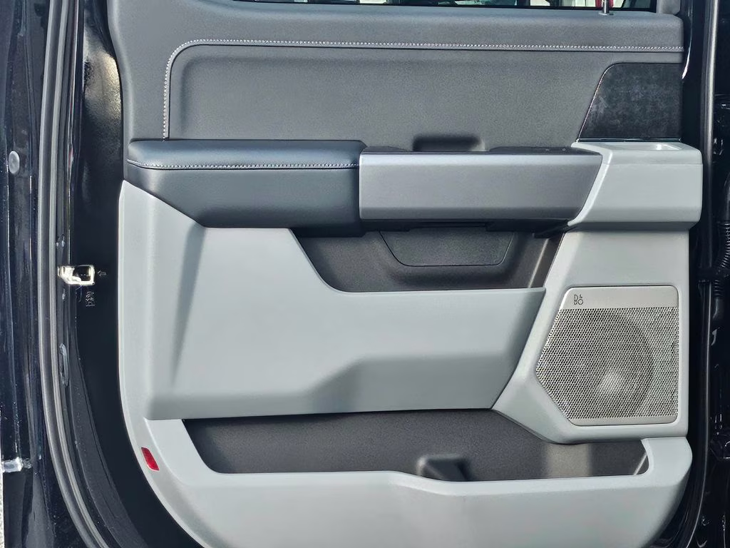 2026 Agate Black Metallic Ford Super Duty F-350 SRW XLT 4X4 Truck