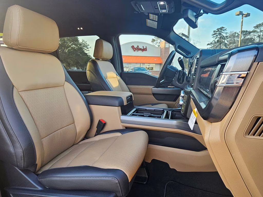 2026 Carbonized Gray Metallic Ford Super Duty F-350 SRW Lariat 4X4 Truck