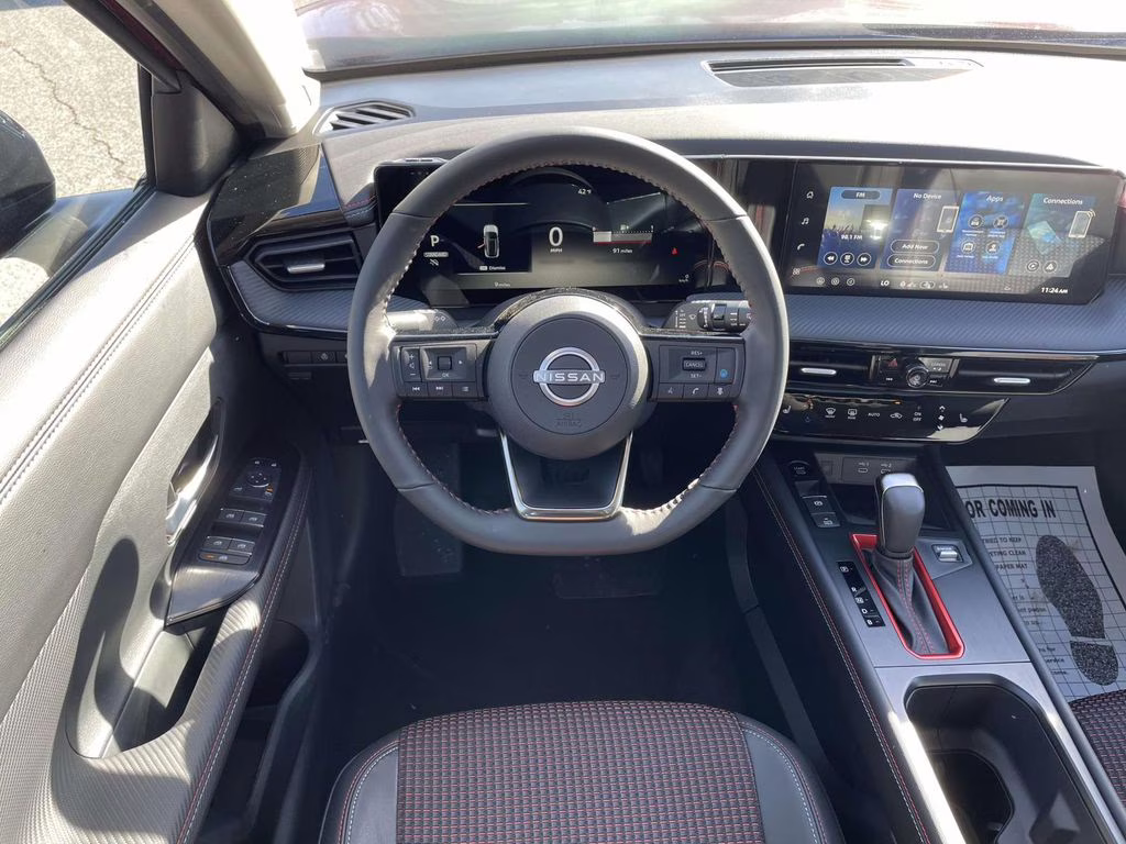 2026 Scarlet Ember Tintcoat Nissan Kicks SR FWD SUV