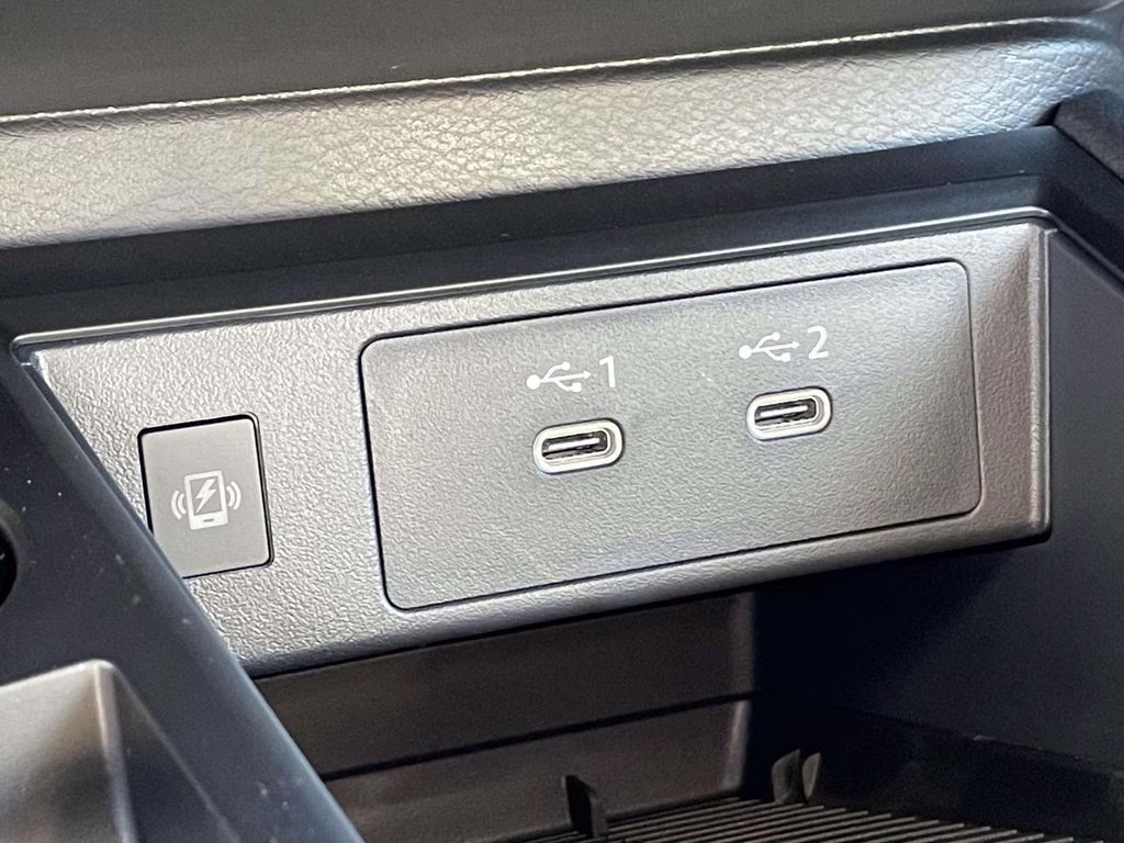 2026 Scarlet Ember Tintcoat Nissan Kicks SR FWD SUV