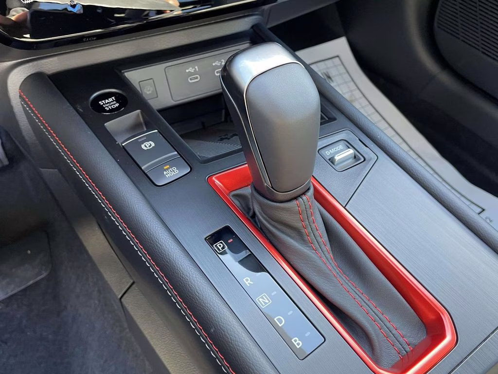 2026 Scarlet Ember Tintcoat Nissan Kicks SR FWD SUV