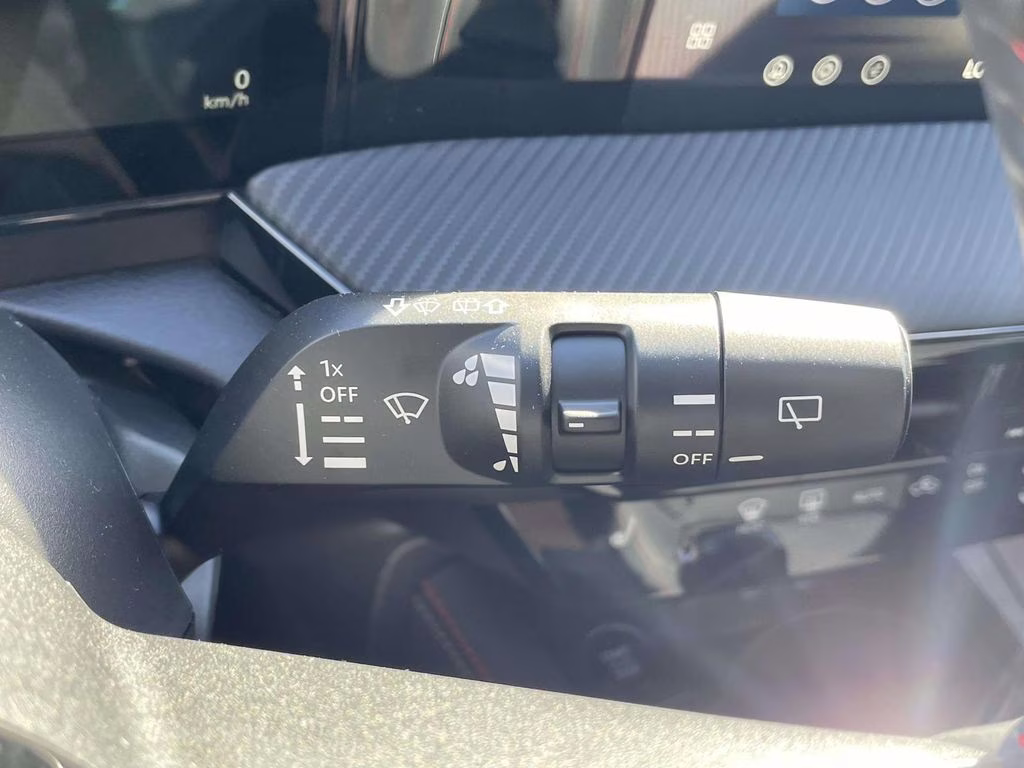 2026 Scarlet Ember Tintcoat Nissan Kicks SR FWD SUV