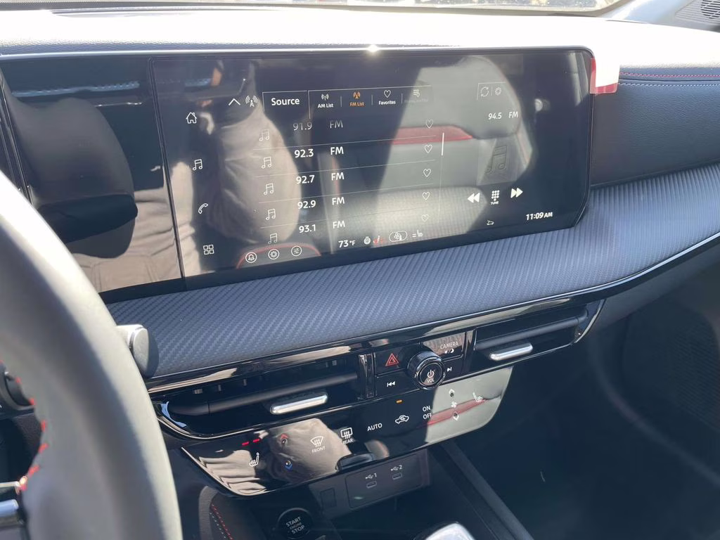 2026 Gun Metallic Nissan Kicks SR FWD SUV