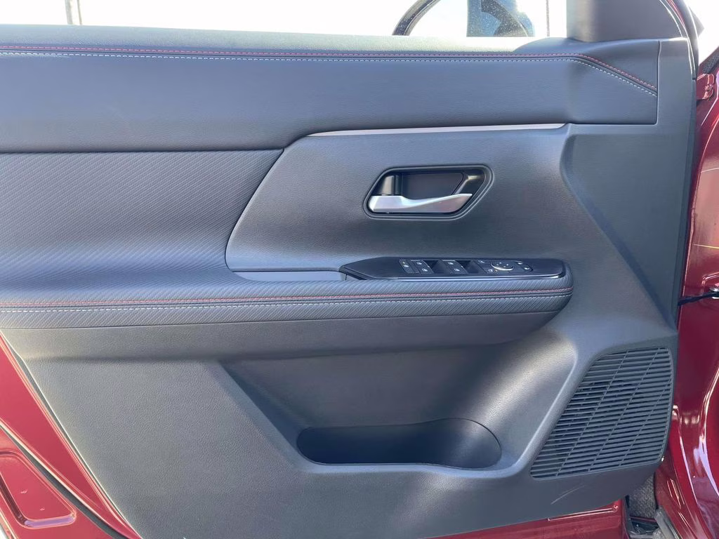 2026 Scarlet Ember Tintcoat Nissan Kicks SR FWD SUV