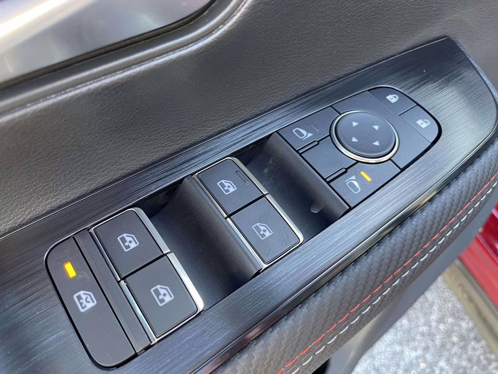 2026 Scarlet Ember Tintcoat Nissan Kicks SR FWD SUV