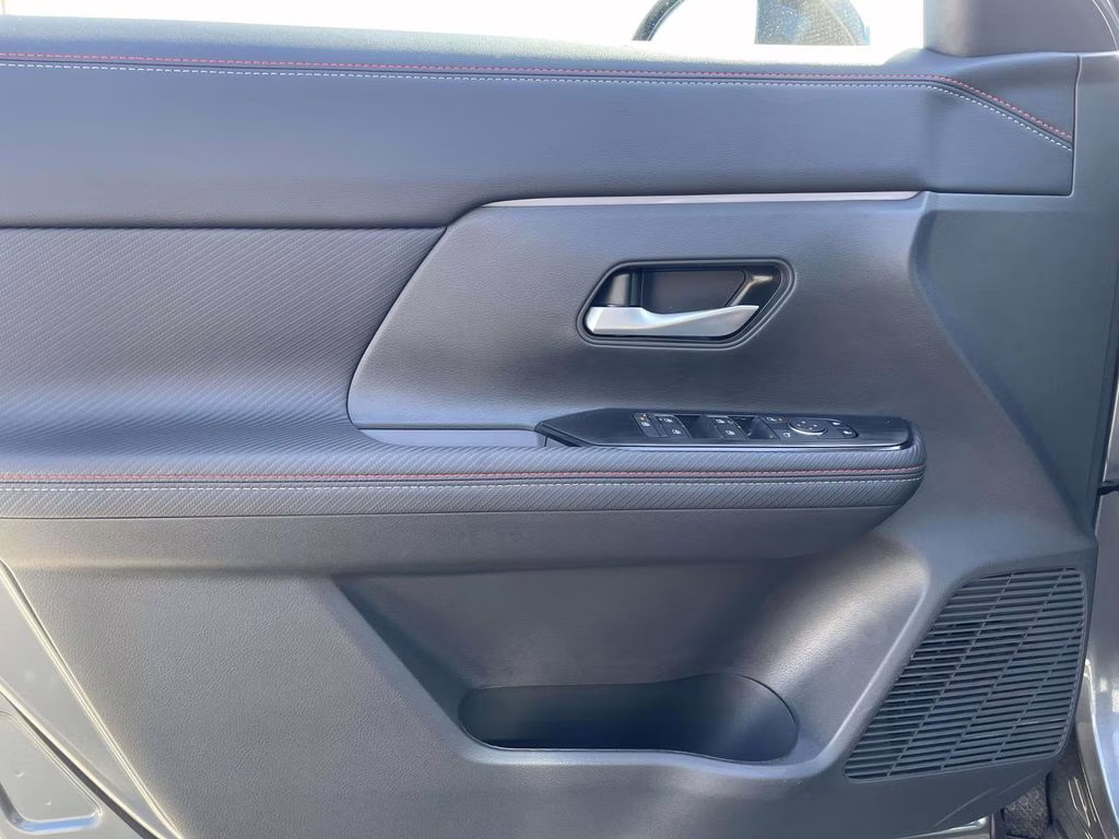 2026 Gun Metallic Nissan Kicks SR FWD SUV