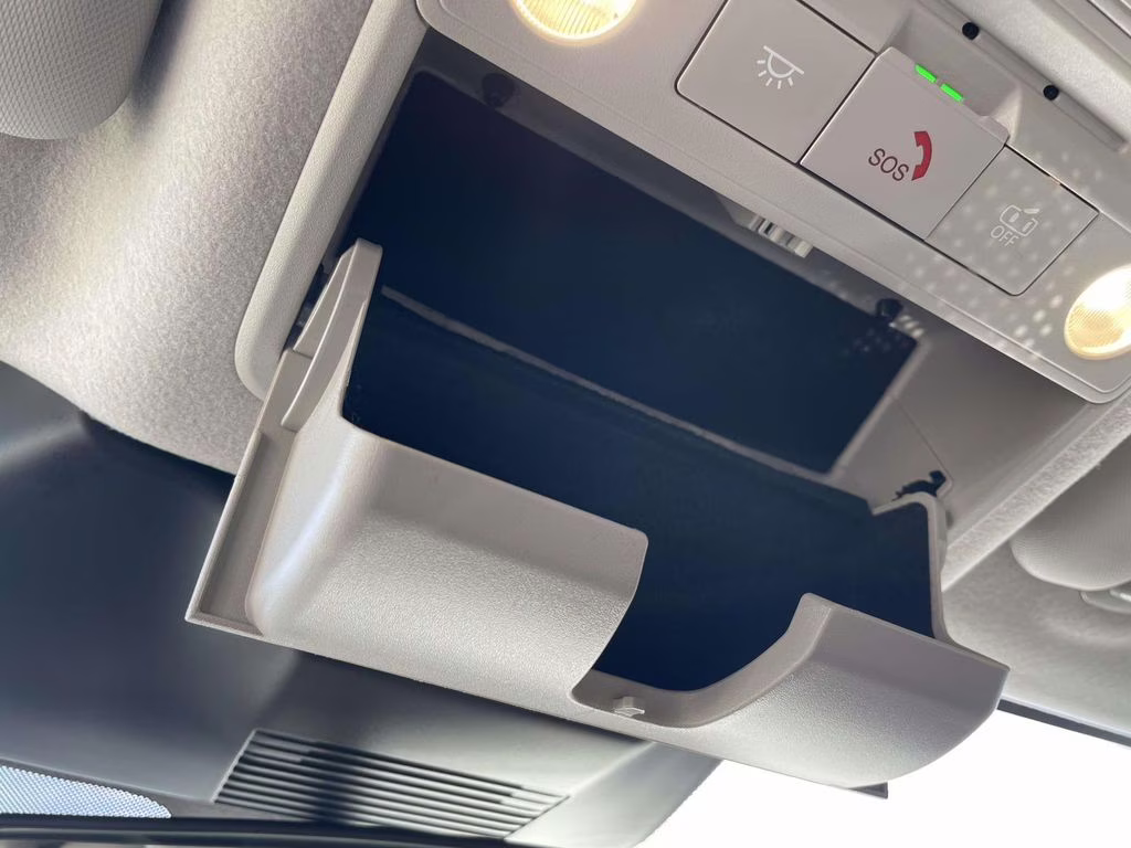 2026 Gun Metallic Nissan Kicks SR FWD SUV