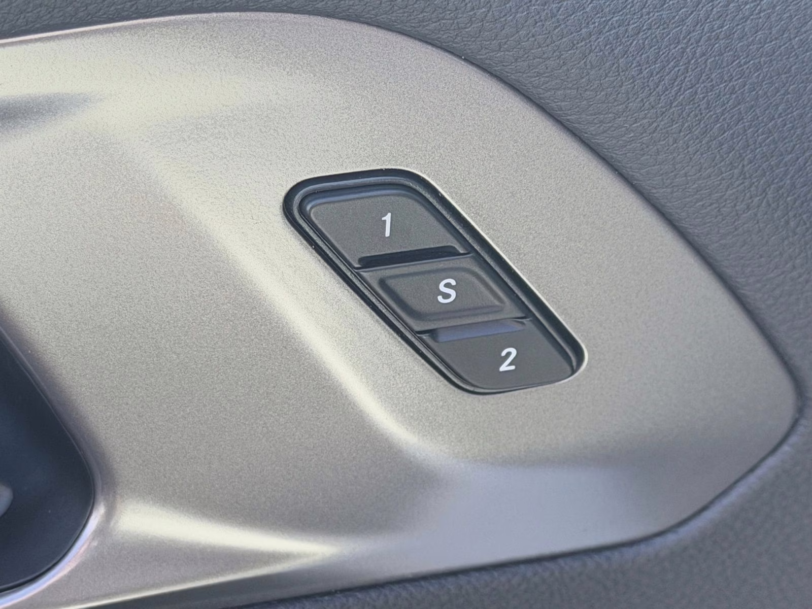 2026 Bright White Clearcoat Chrysler Pacifica Select AWD Van