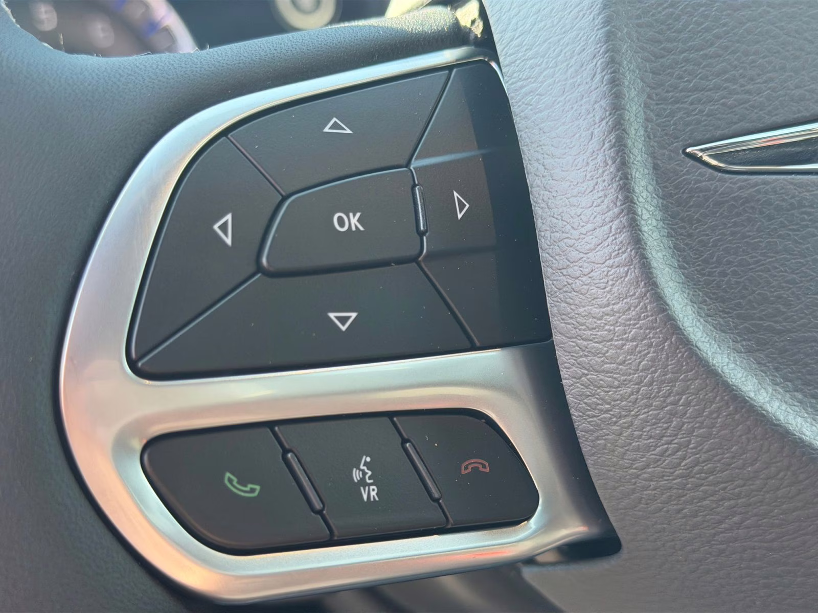 2026 Bright White Clearcoat Chrysler Pacifica Select AWD Van