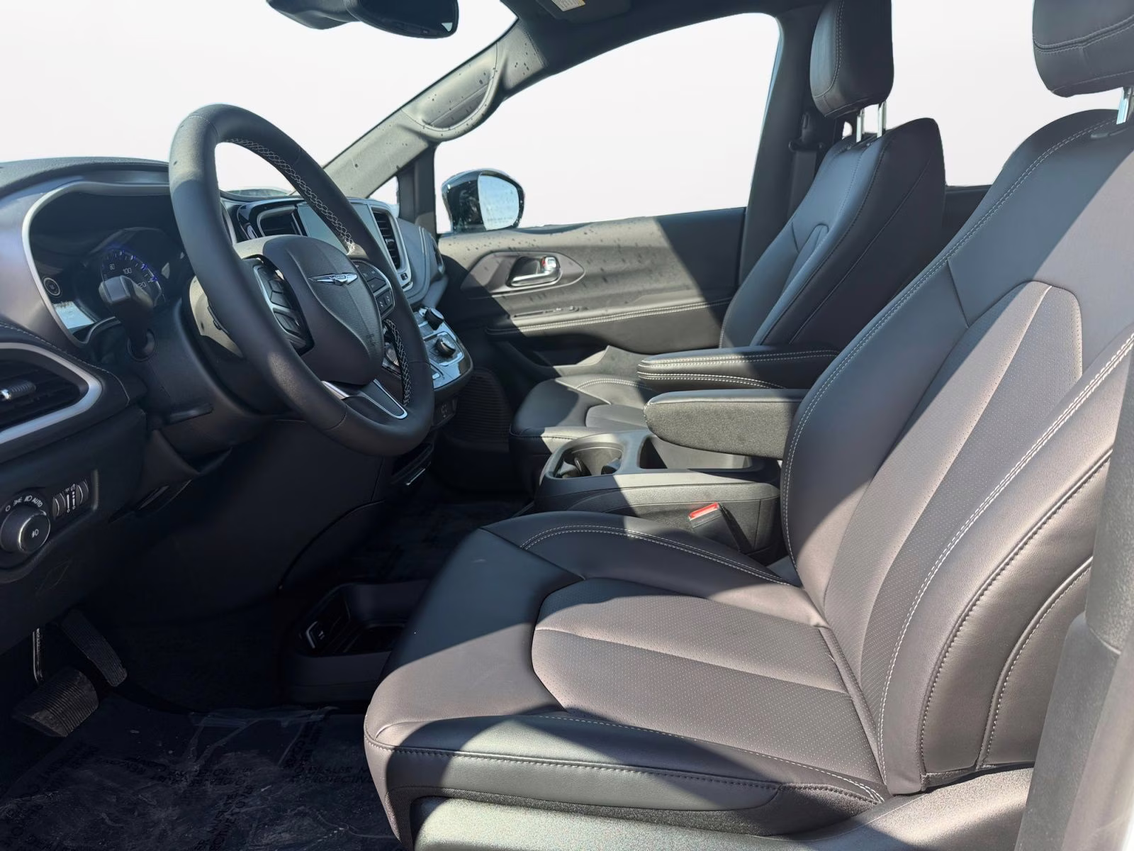 2026 Bright White Clearcoat Chrysler Pacifica Select AWD Van