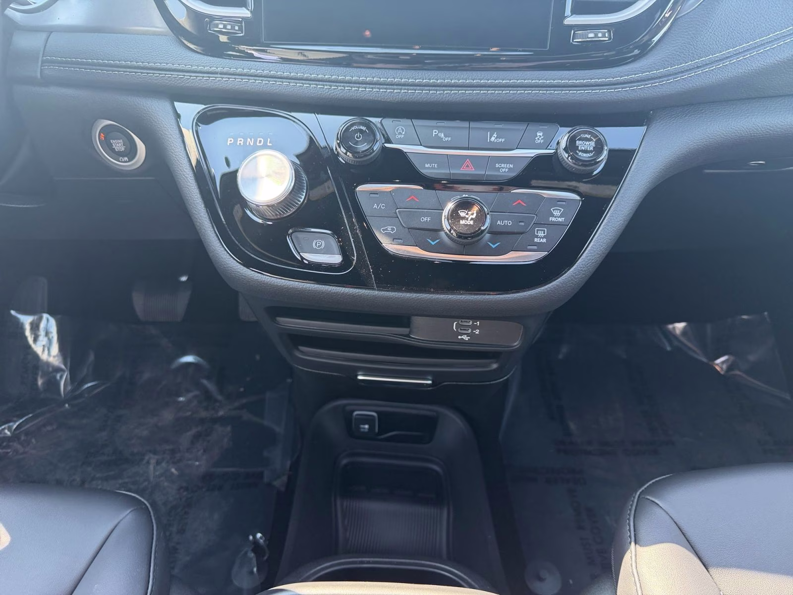 2026 Bright White Clearcoat Chrysler Pacifica Select AWD Van