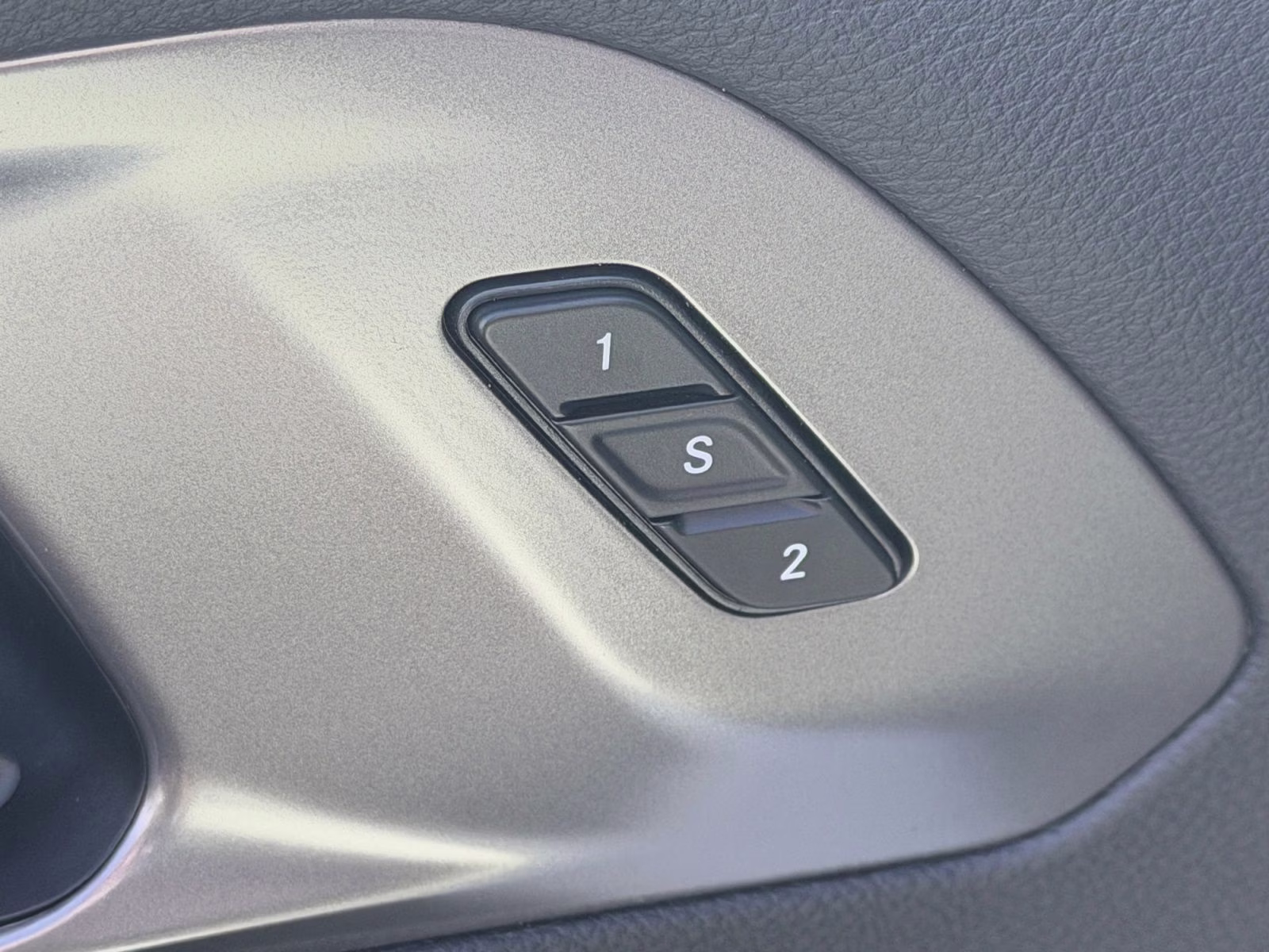 2026 Bright White Clearcoat Chrysler Pacifica Select AWD Van