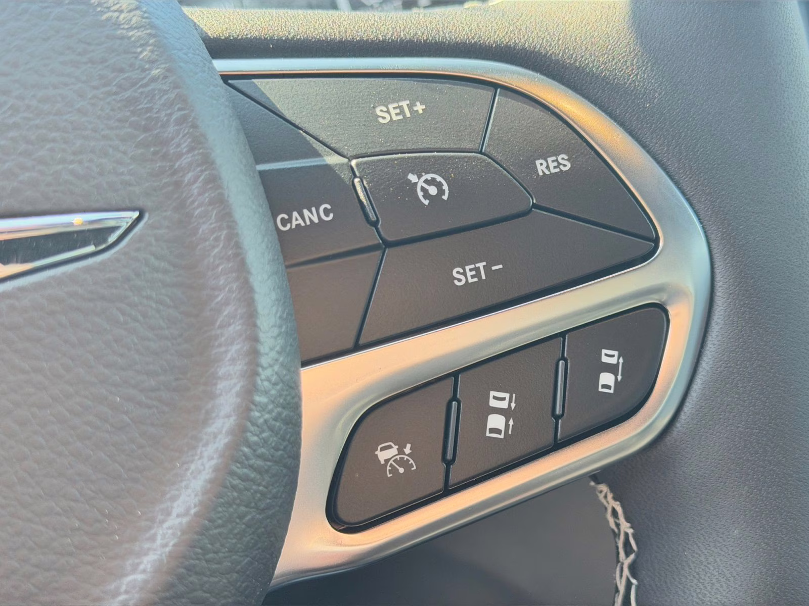 2026 Bright White Clearcoat Chrysler Pacifica Select AWD Van