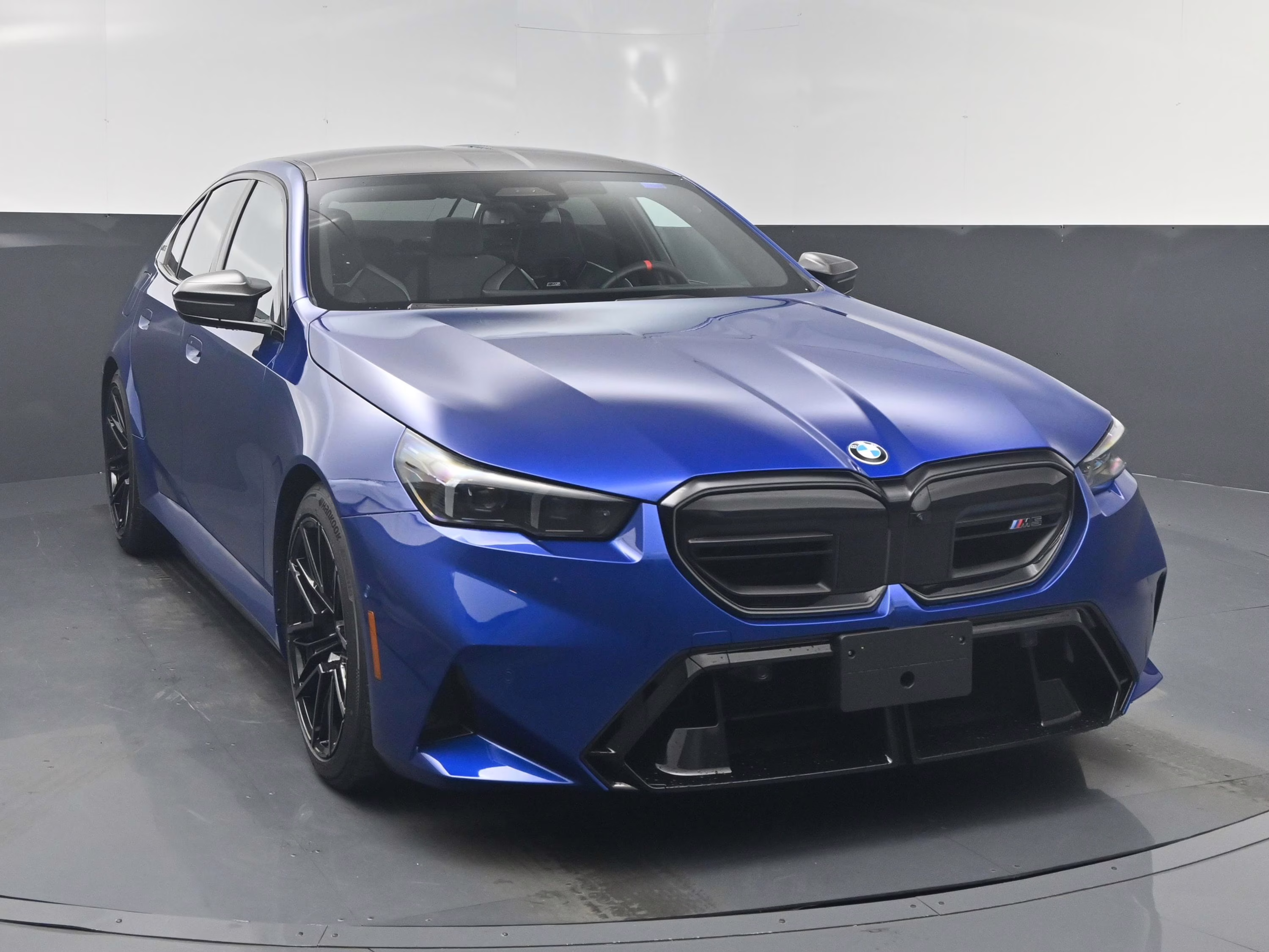 2025 Marina Bay Blue Metallic BMW M5 Base AWD Sedan