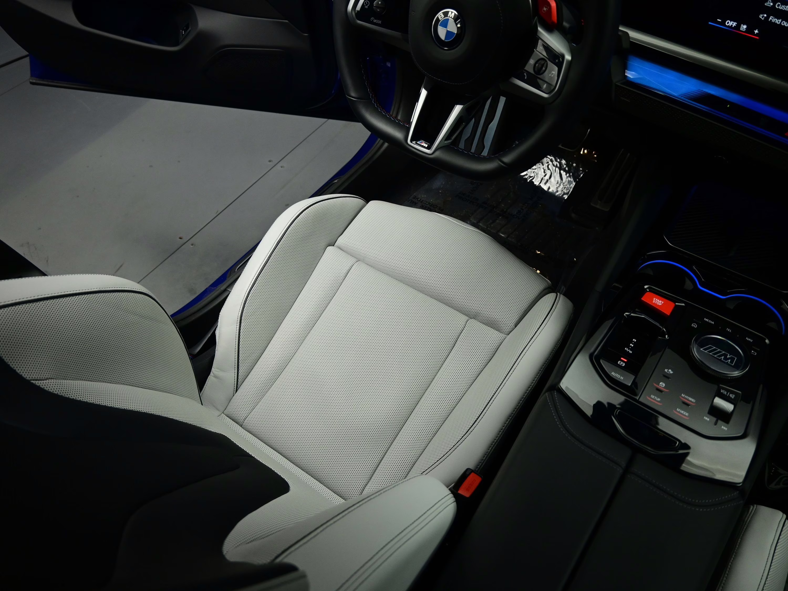 2025 Marina Bay Blue Metallic BMW M5 Base AWD Sedan