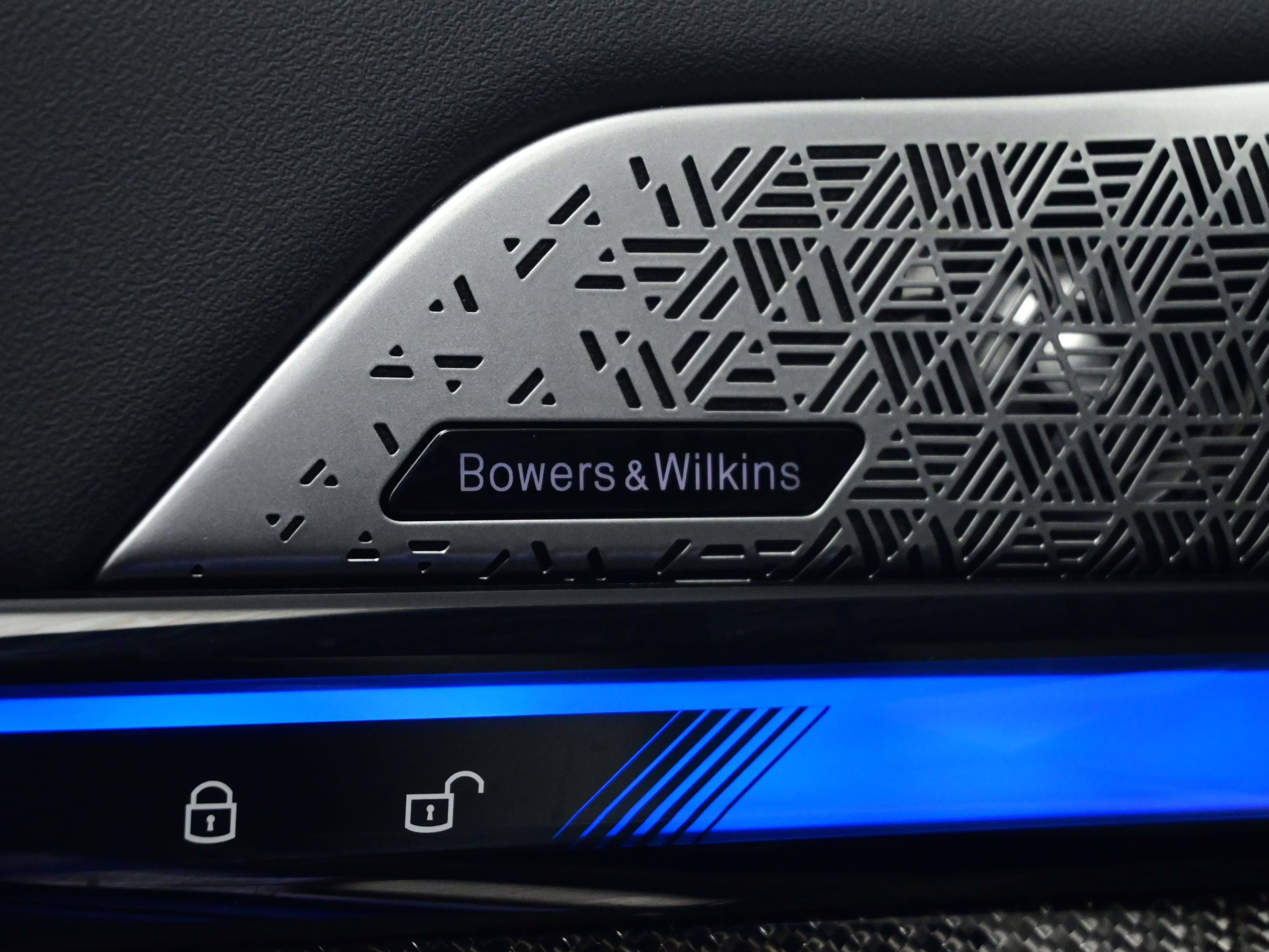 2025 Marina Bay Blue Metallic BMW M5 Base AWD Sedan