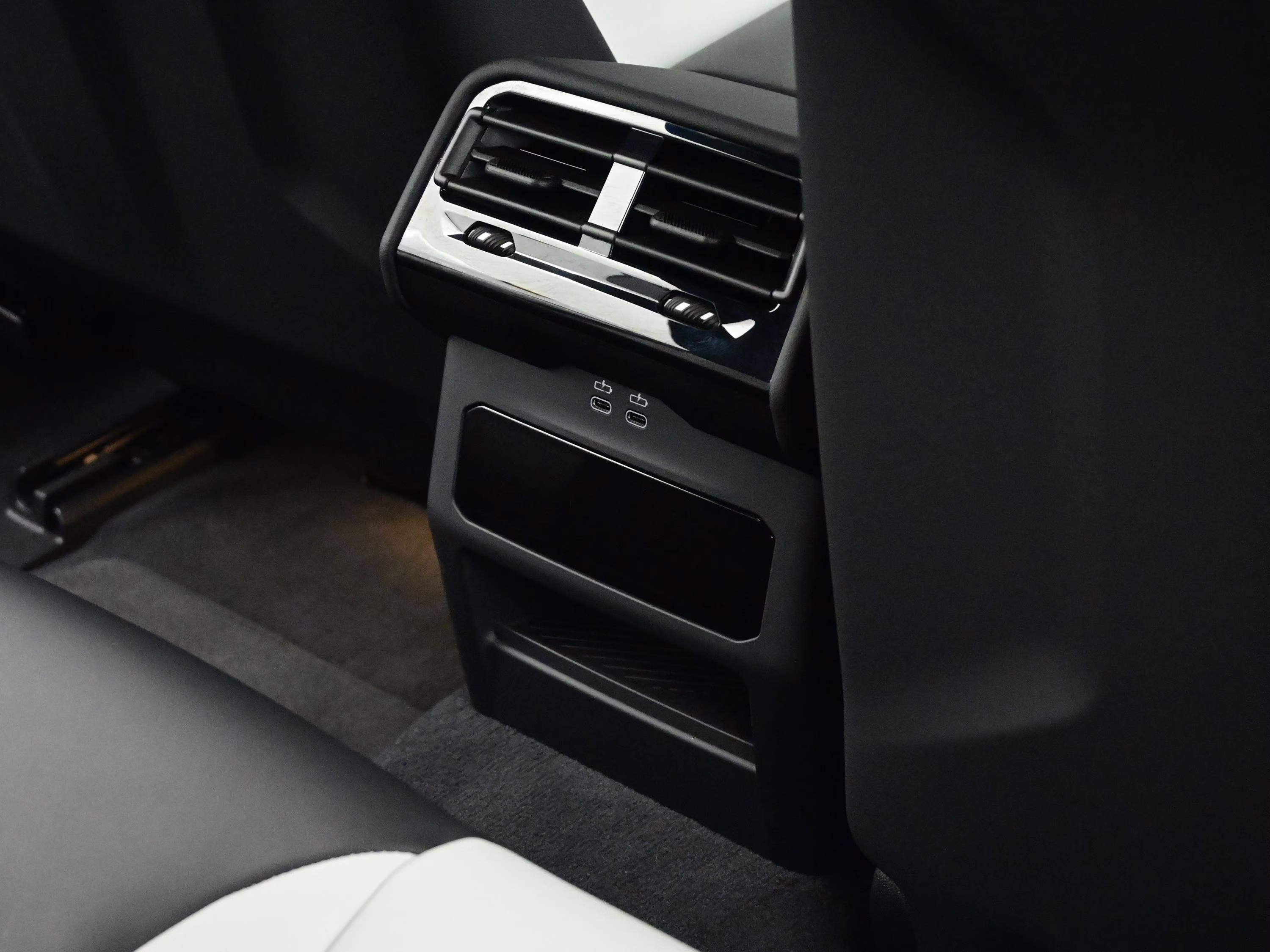 2025 Marina Bay Blue Metallic BMW M5 Base AWD Sedan