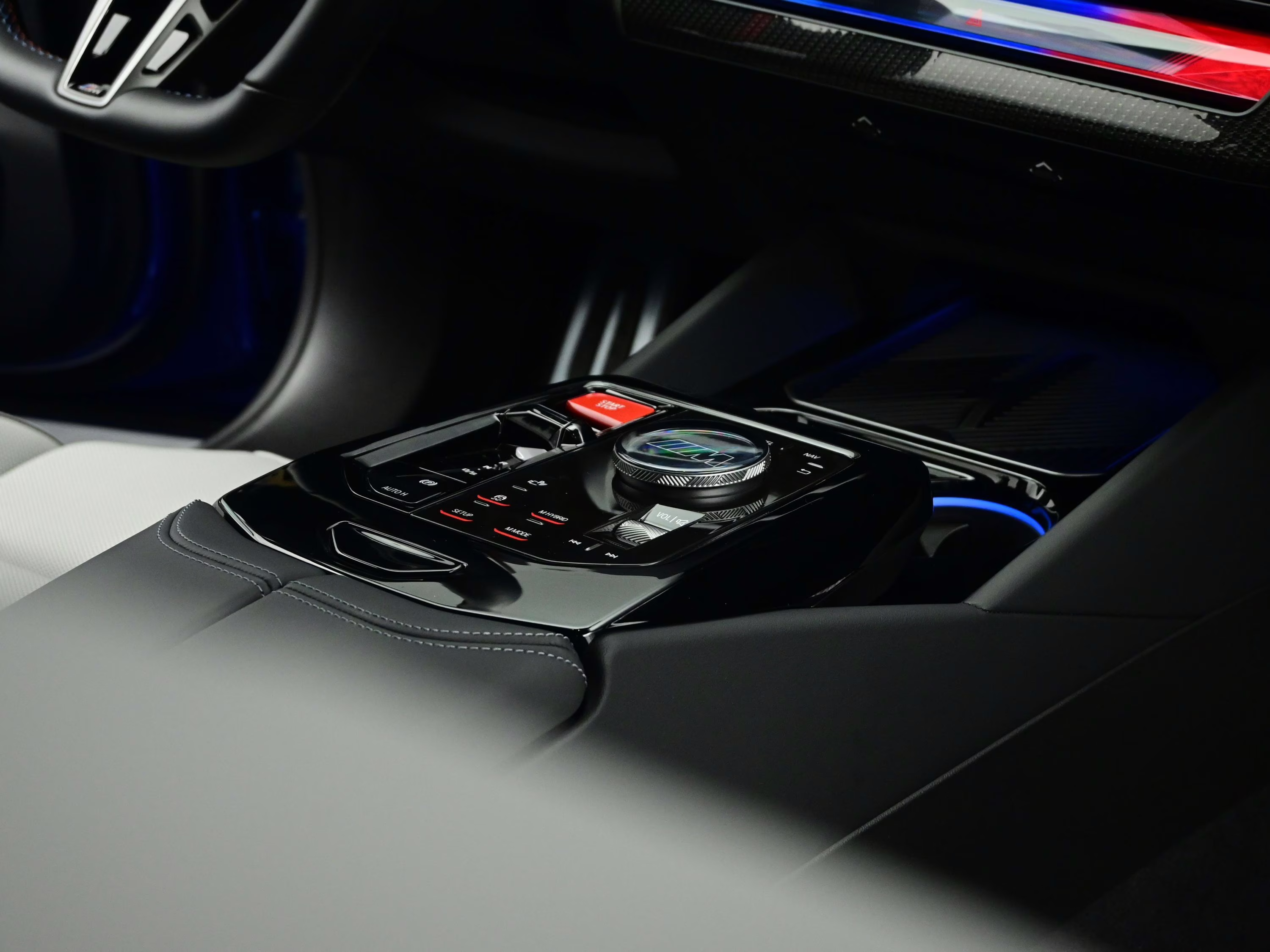 2025 Marina Bay Blue Metallic BMW M5 Base AWD Sedan