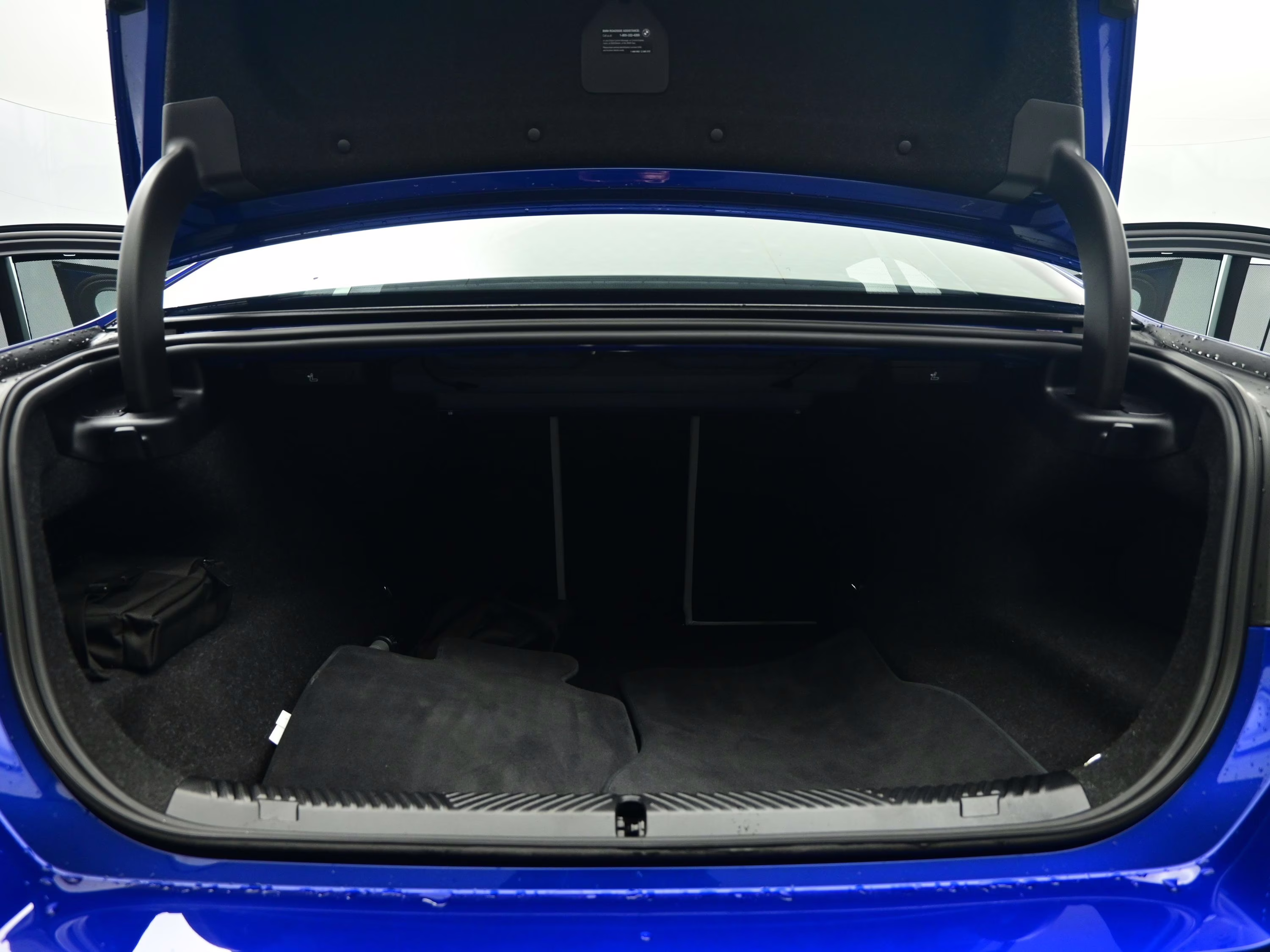 2025 Marina Bay Blue Metallic BMW M5 Base AWD Sedan