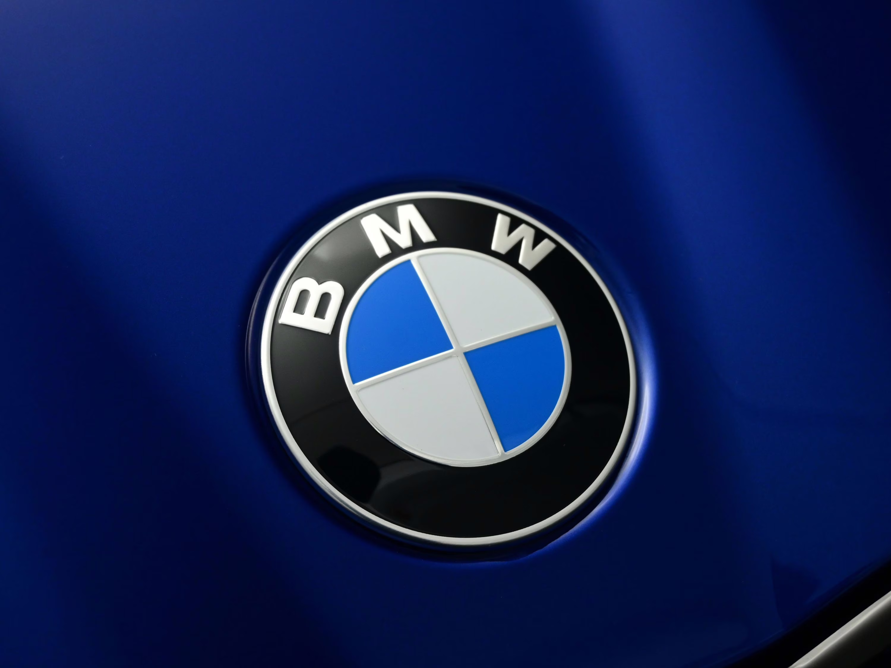 2025 Marina Bay Blue Metallic BMW M5 Base AWD Sedan