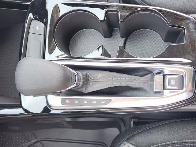 2026 Summit White Chevrolet Trax LT FWD SUV