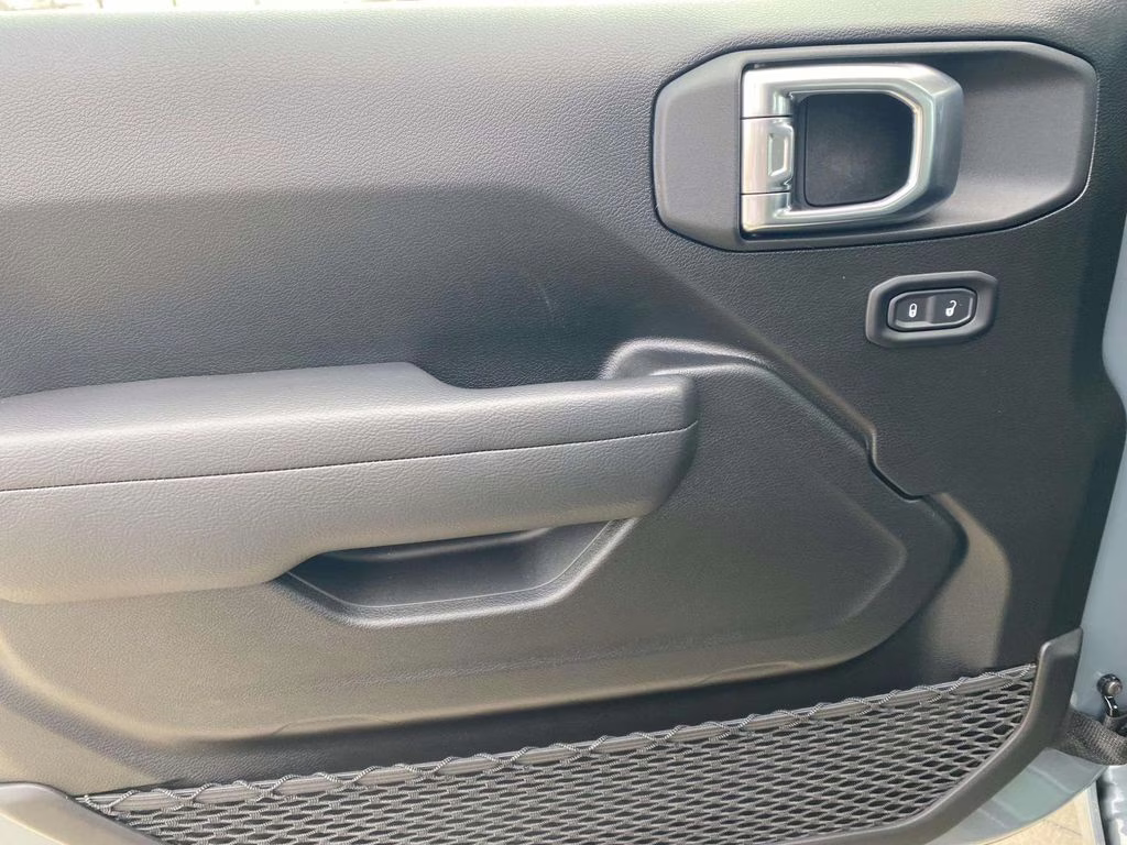 2026 Anvil Clear Coat Jeep Wrangler Sport 4X4 SUV