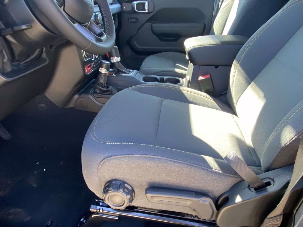 2026 Anvil Clearcoat Jeep Gladiator Willys 4X4 Truck