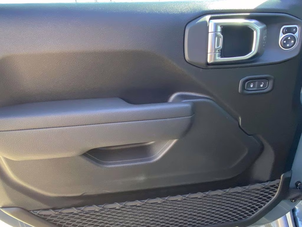 2026 Anvil Clearcoat Jeep Gladiator Willys 4X4 Truck