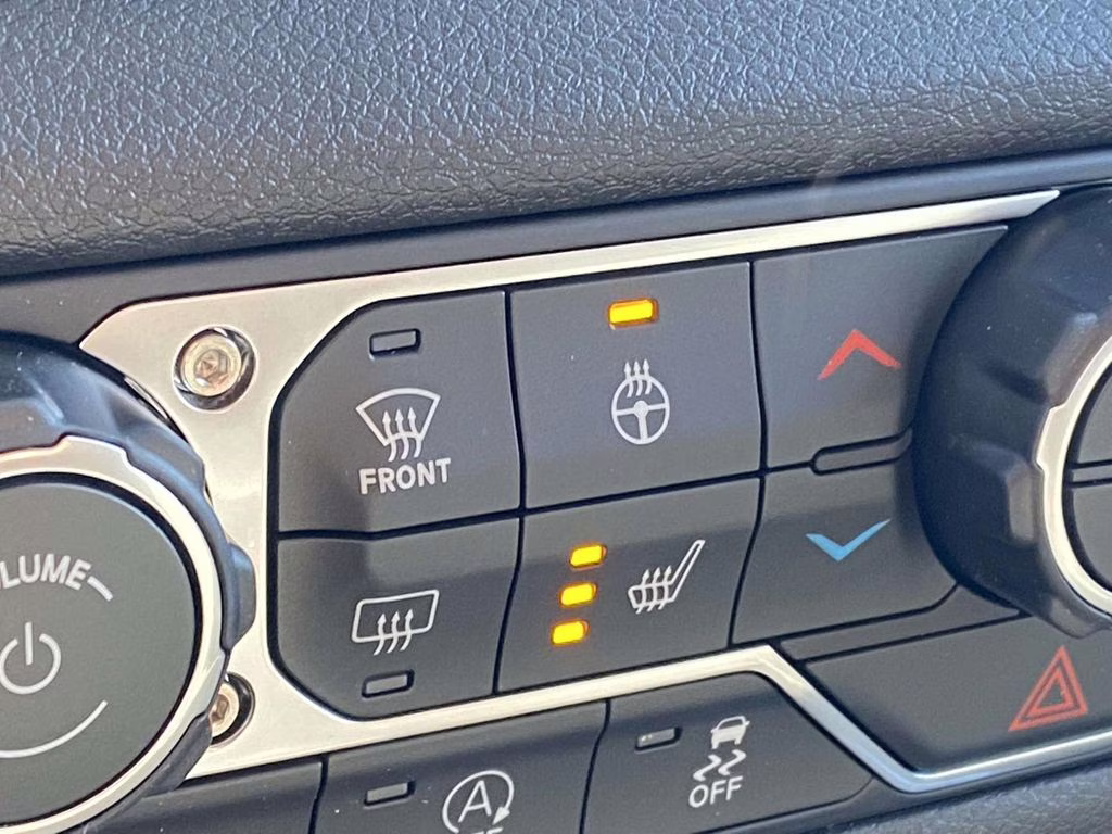 2026 Anvil Clearcoat Jeep Gladiator Willys 4X4 Truck