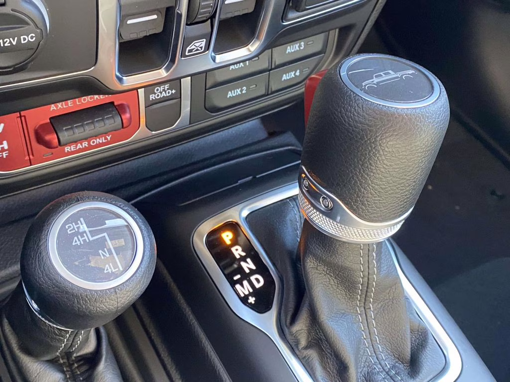 2026 Anvil Clearcoat Jeep Gladiator Willys 4X4 Truck